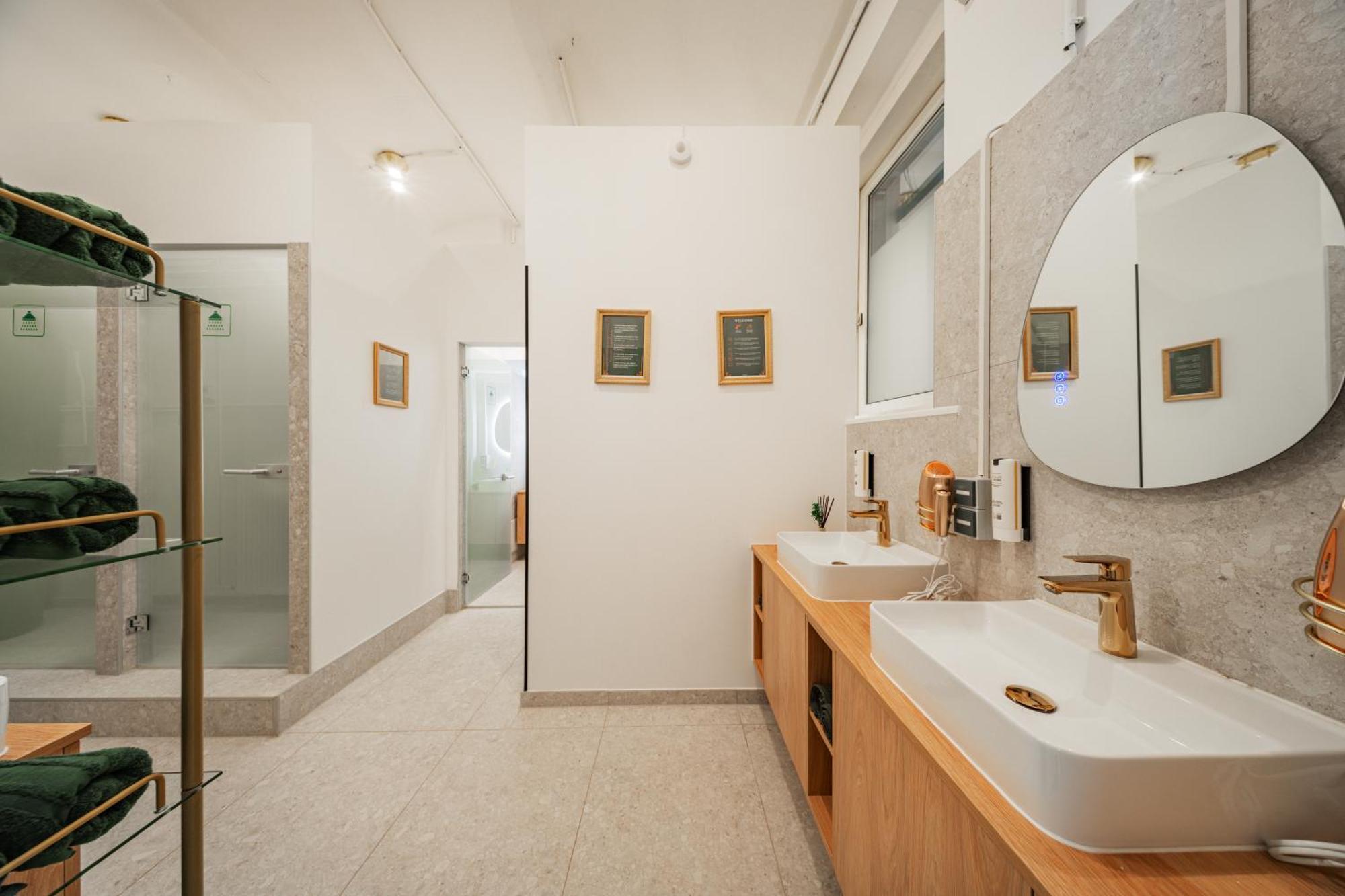 Bloom By Home1 Vienna Exterior photo